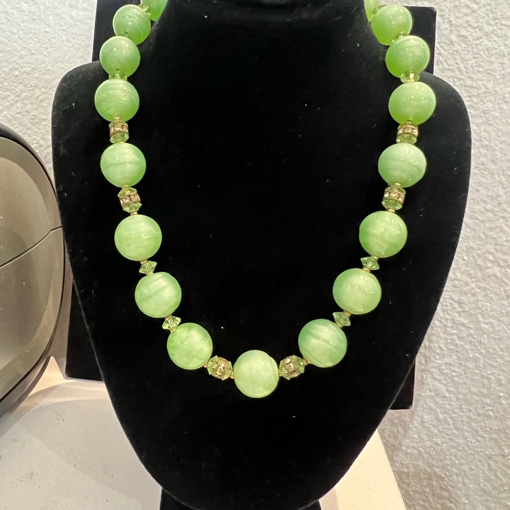 *VINTAGE* Miriam Haskell Necklace